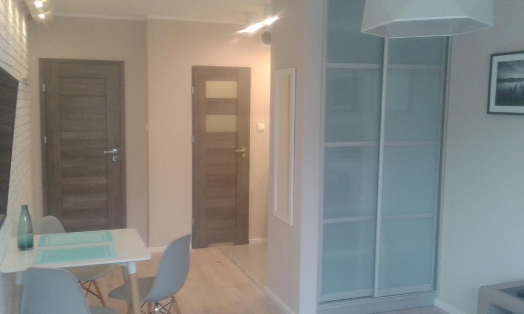 Apartament Z Basenem 코워브제크 외부 사진